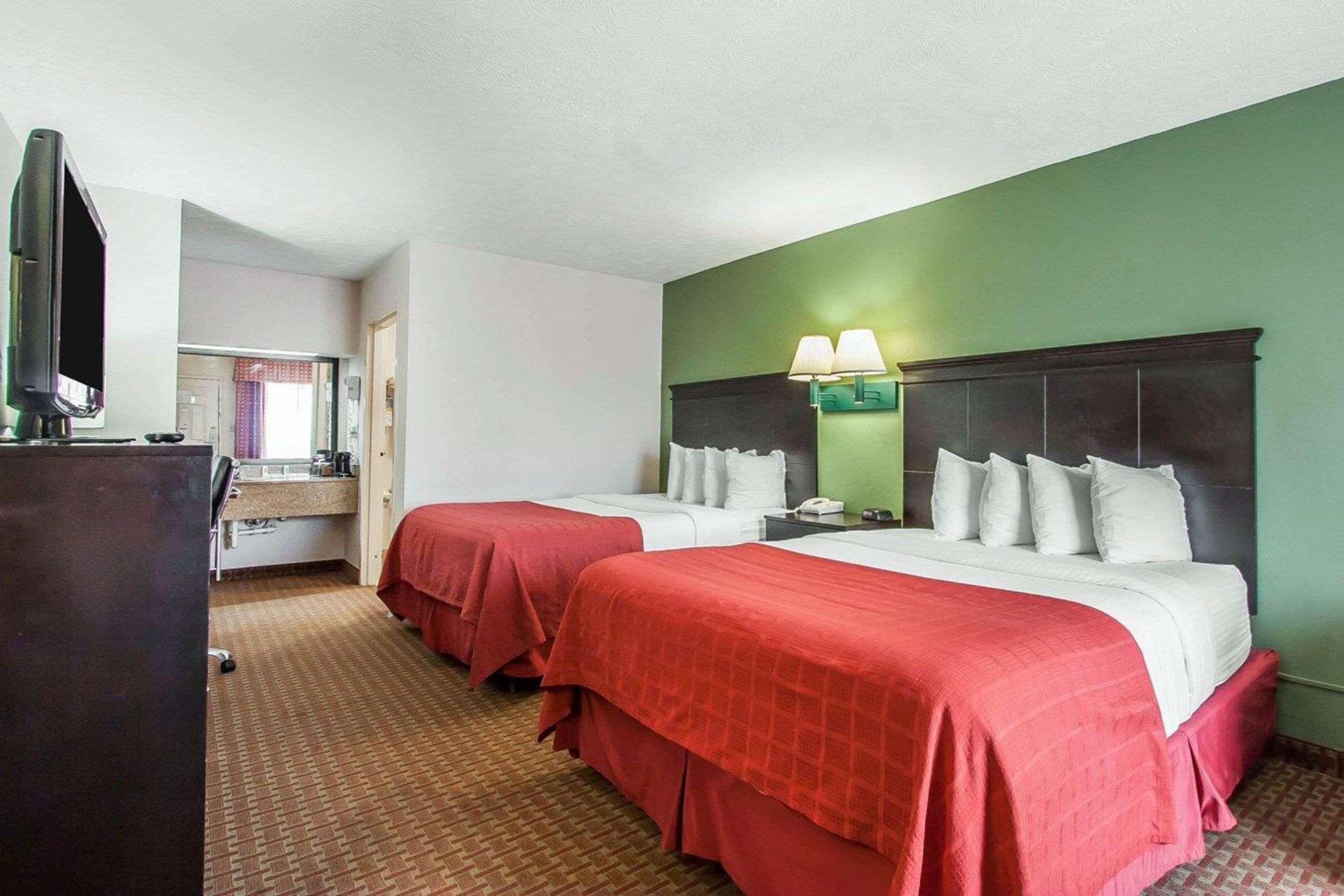 Quality Inn Savannah South Bagian luar foto