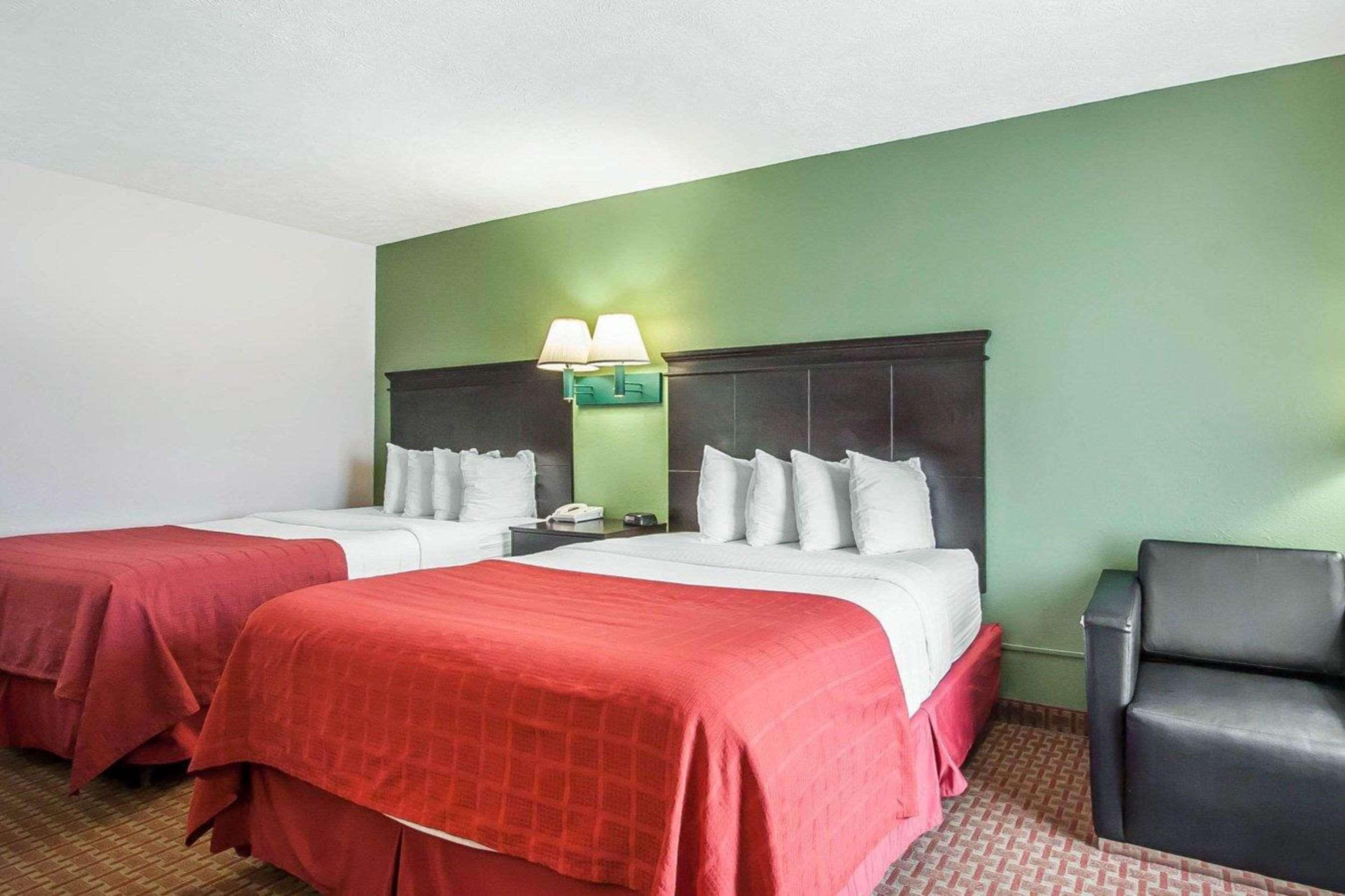 Quality Inn Savannah South Bagian luar foto