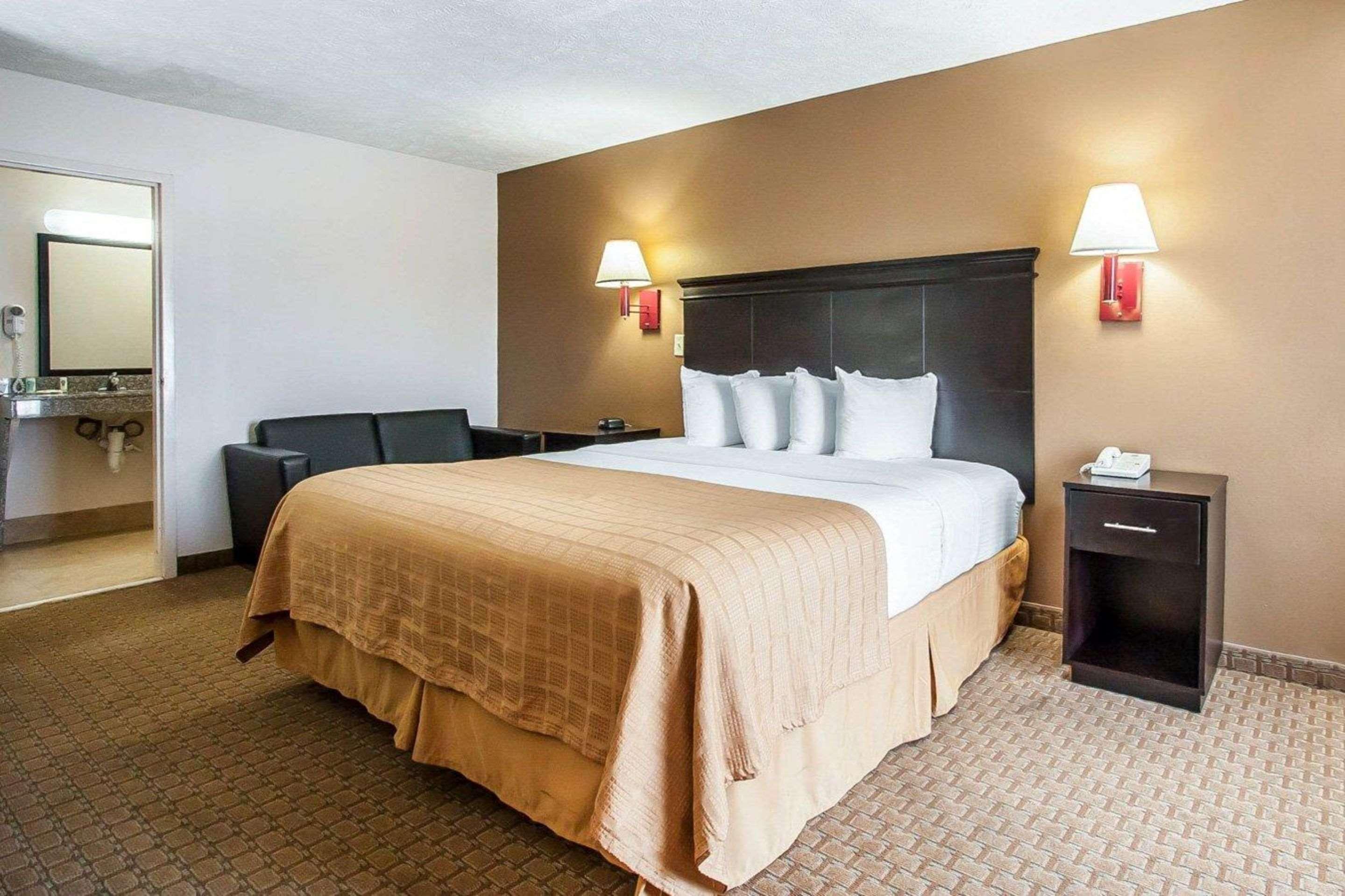 Quality Inn Savannah South Bagian luar foto